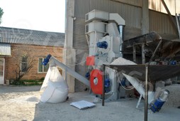 Мельница «ТРИБОКИНЕТИКА-6050 МП» готова к работе сразу после установки на анкерные связи и подключения электросети