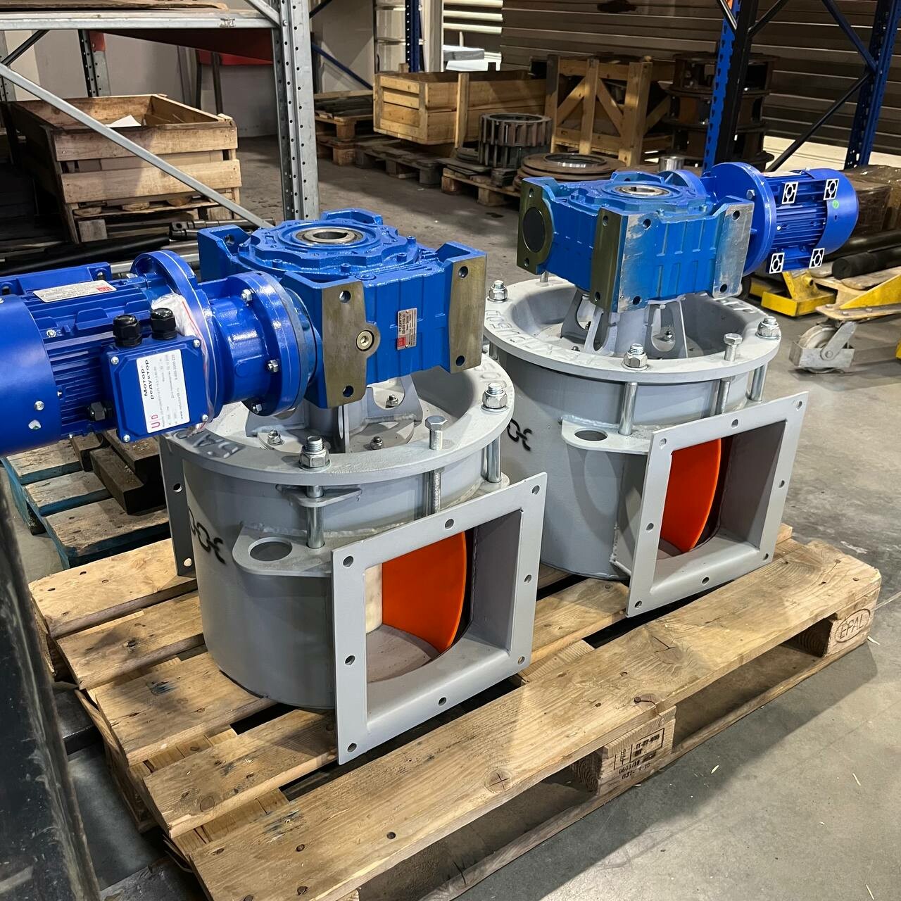 Отгрузка шлюзовых затворов «БАРЬЕР-ГЕРМЕТИК-40