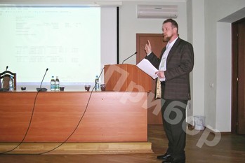 15 Академические чтения РААСН - Международная научно-техническая конференция «Достижения и проблемы материаловедения и модернизации строительной индустрии». Секция «Модернизация техники и технологий». Доклад руководителя завода «ТЕХПРИБОР» А. Б. Липилина, посвященный новейшей разработке предприятия - УЦШ мельнице «ТРИБОКИНЕТИКА»